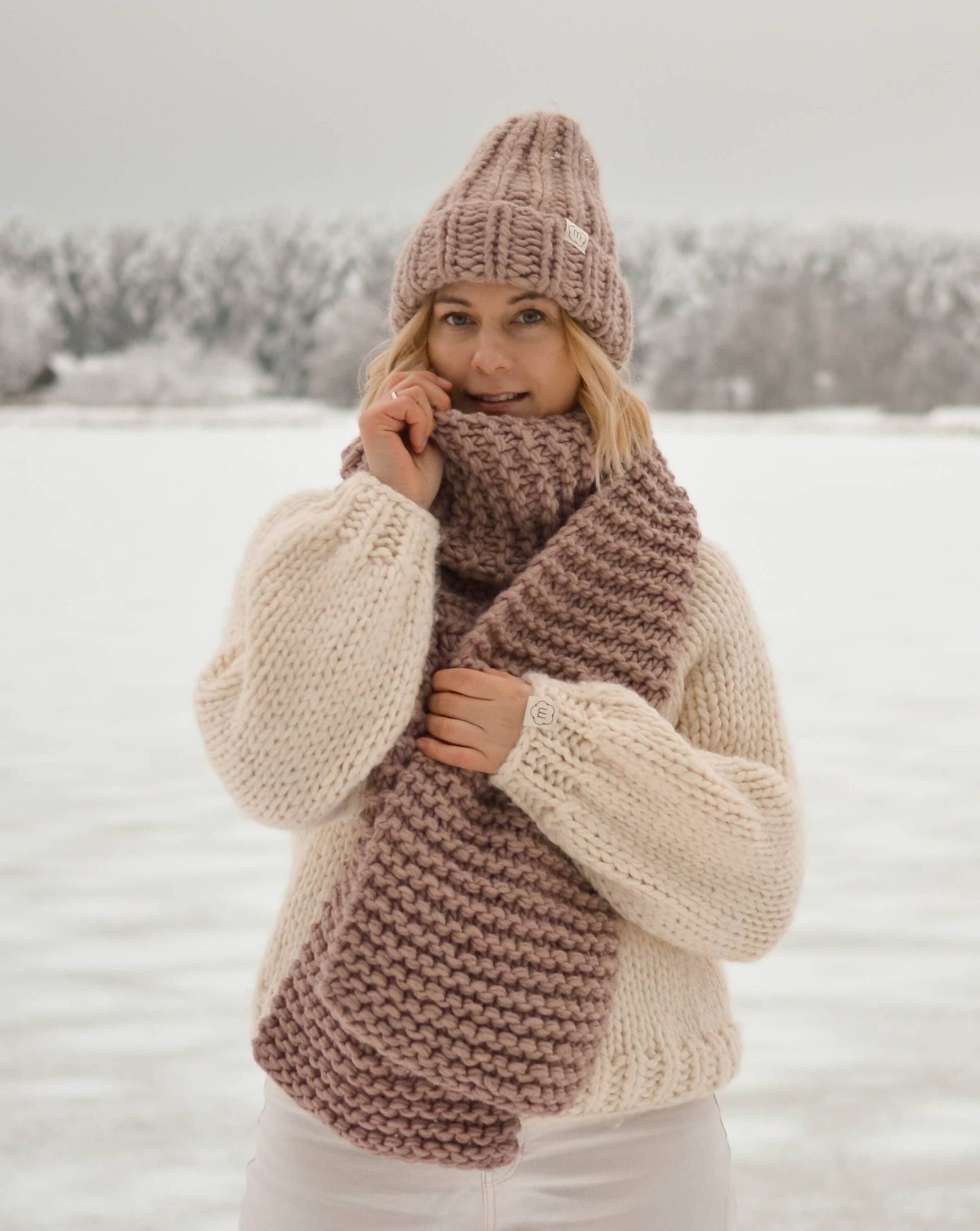 Chunky Handgemachte Wollschal Und Grobstrick Beanie Set Für Frauen Männer, Kuschelige Riesen Strickware, Schal Mütze, Herbst Winter Kleidung von Medvilniukas