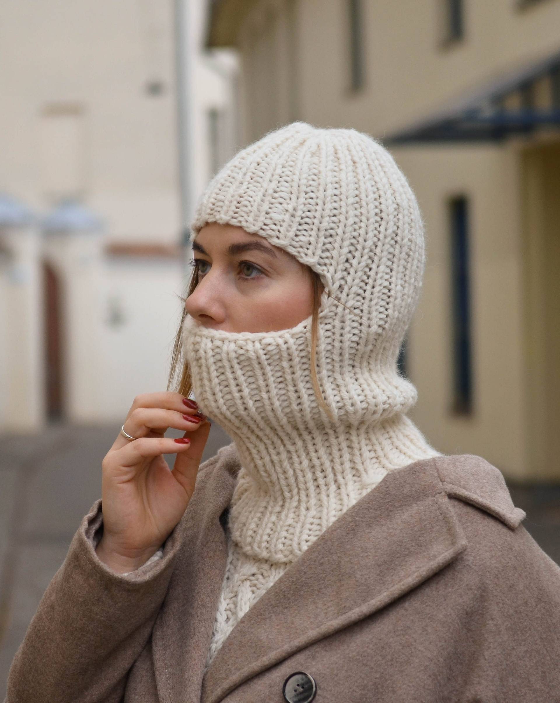 Handgestrickte Alpaka Wolle Balaclava Mütze Für Frauen, Handgemachte Dicke Winterhelm, Minimale Warme Gemütliche Gesichtsbedeckung Männer, Socken von Medvilniukas