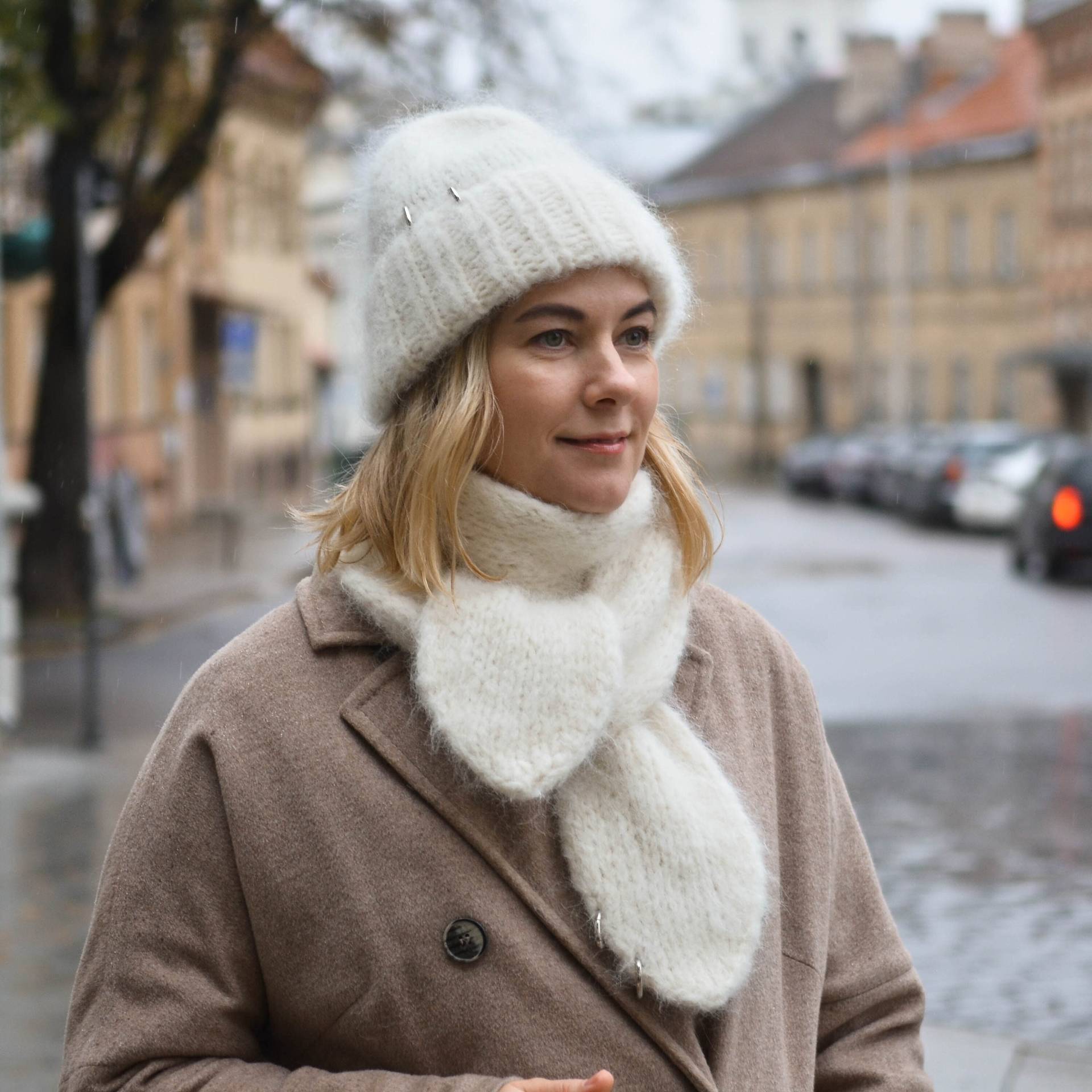 Handgestrickter Mohair Wolle Schal Für Frauen Und Männer, Weich Gebürsteter Schlauchschal Winterkleidung, Apres Ski von Medvilniukas