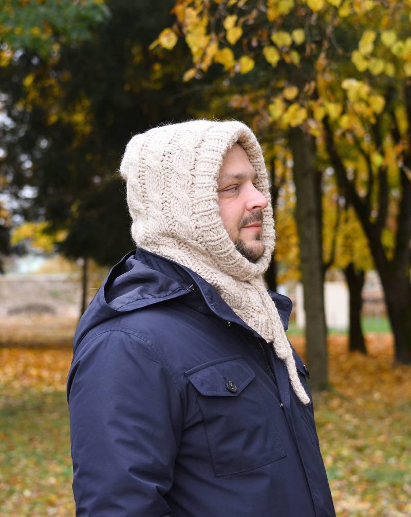 Männer Wolle Balaclava Haube, Zopfmuster Alpaka Slouchy Helm, Handgefertigtes Winter-Accessoire, Übergroße Strickmütze Für Ihn, Unisex von Medvilniukas