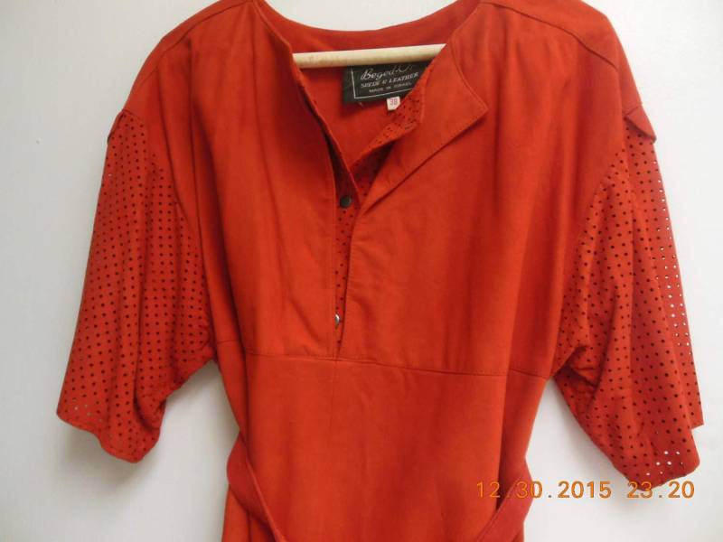 Rote Feine Wildleder Kurzarm Leder Moderne Weste/Pullover Größe M/L von Medy53