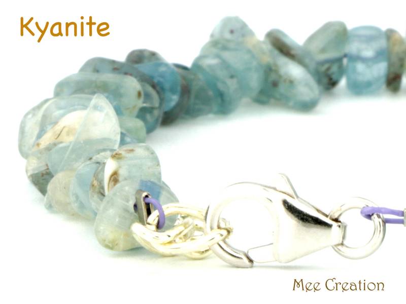 Echte Blaue Kyanit Armband, Zierliche Stapelbar Meditation Heilung Chakra, Hals Chakra von MeeCreation