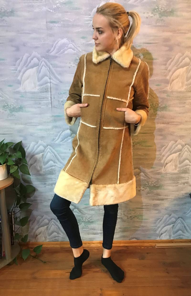 Sand Aus Braunem Wildleder Leder Mantel Warm Schwein Split Oberbekleidung Braun Trench Mit Fell Damen Wintermantel Größe Medium von MegaaShop