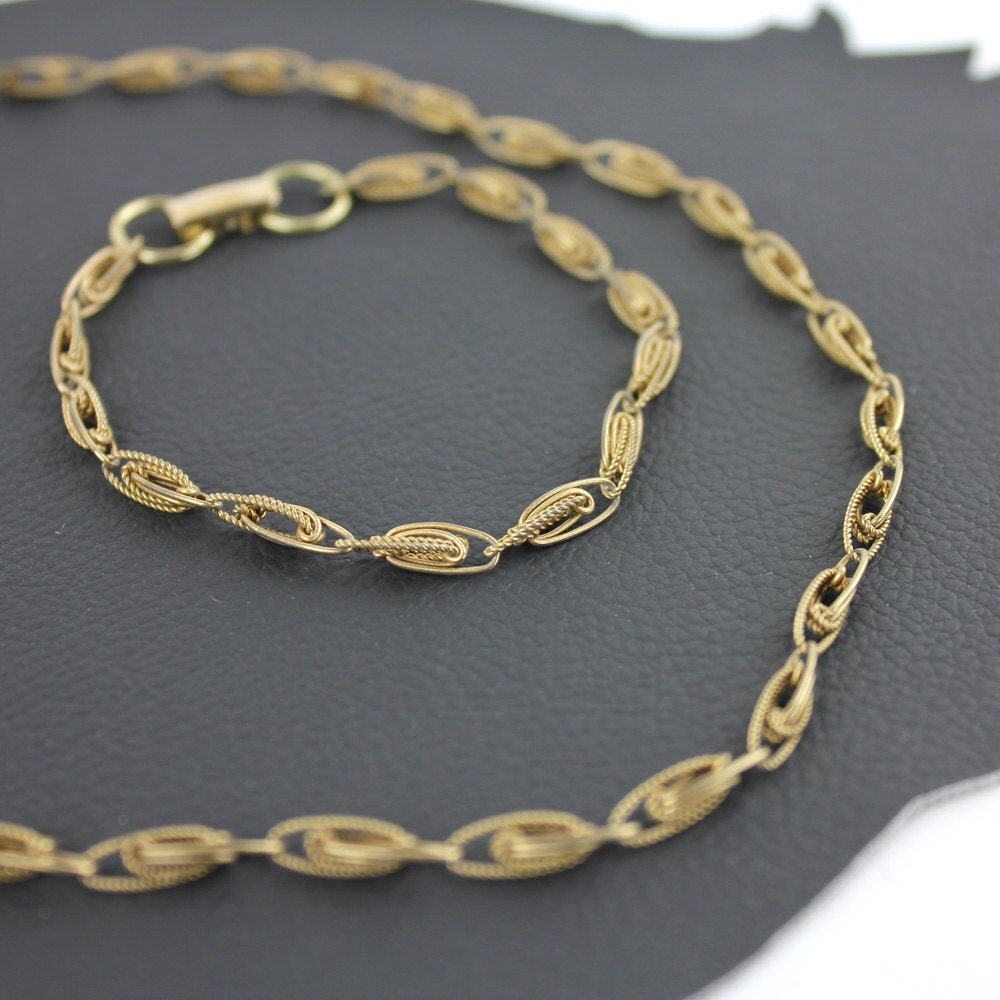 Gold Paperclip Stil Kette Halskette Und Armband Set von MeganLeoneVintage