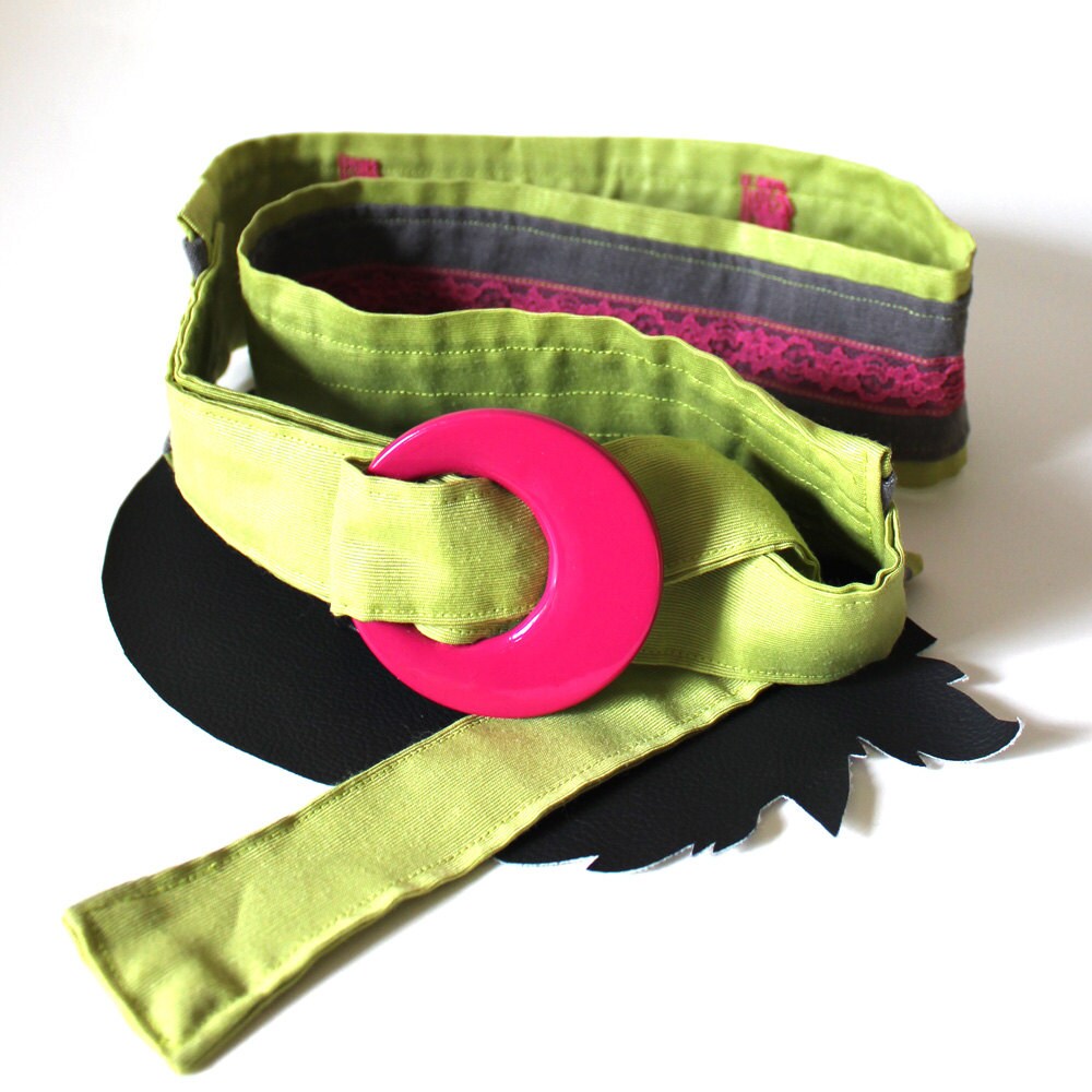 Gürtel, Gelbgrünen Rosa Und Grau Verstellbar 32", 39" von MeganLeoneVintage