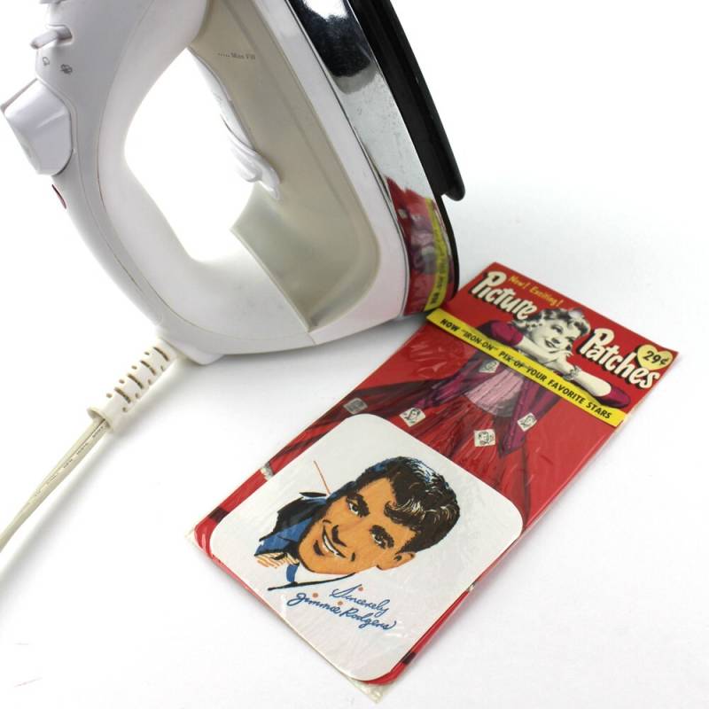 Jimmie Rodgers Vintage Herz Pochen Aufbügler in Originalverpackung von MeganLeoneVintage