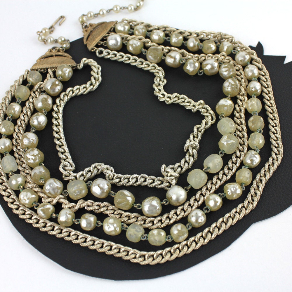 Pearlized Perle & Kette Fünf Strang Vintage Halskette von MeganLeoneVintage