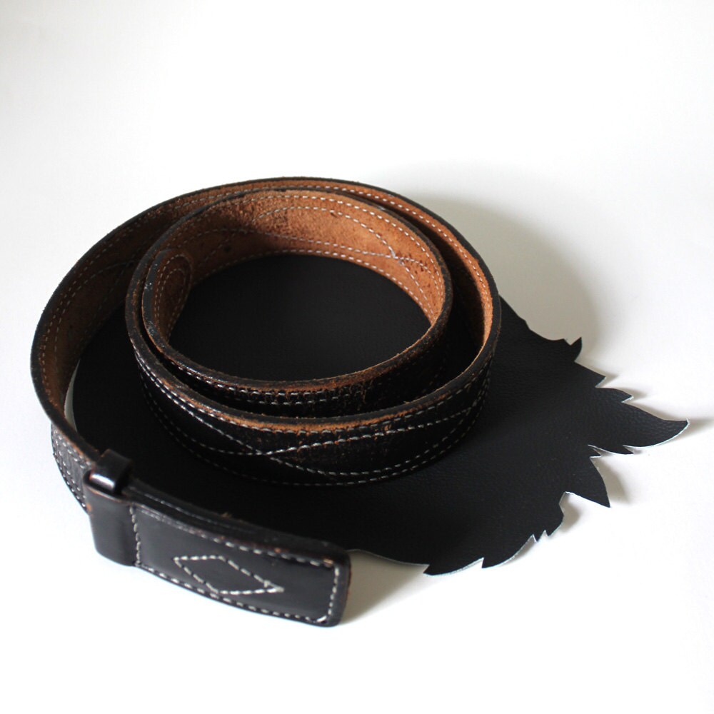 Schwarz Western Distressed Leder Gürtel Unisex 34 Zoll Bis 38 von MeganLeoneVintage