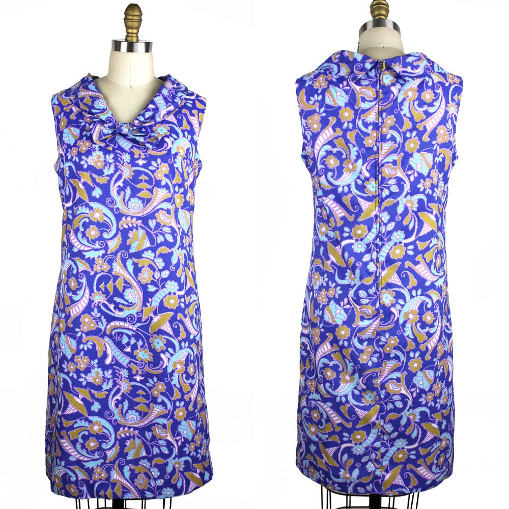 Vintage 50Er Jahre Immergrün Paisley Floral Ärmelloses Kleid von MeganLeoneVintage