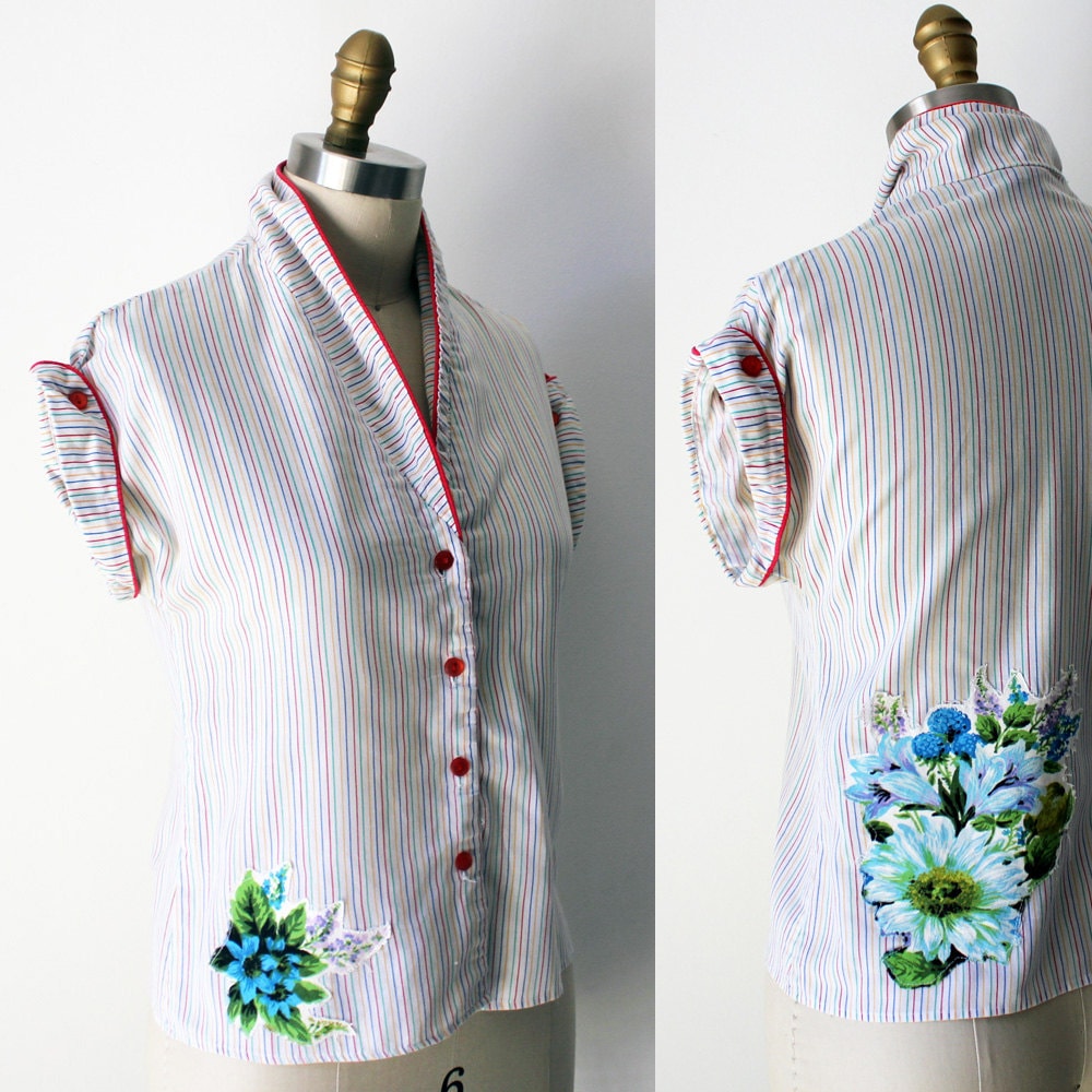Vintage Blume Appliziert Gestreifte Bluse Kurzarm von MeganLeoneVintage
