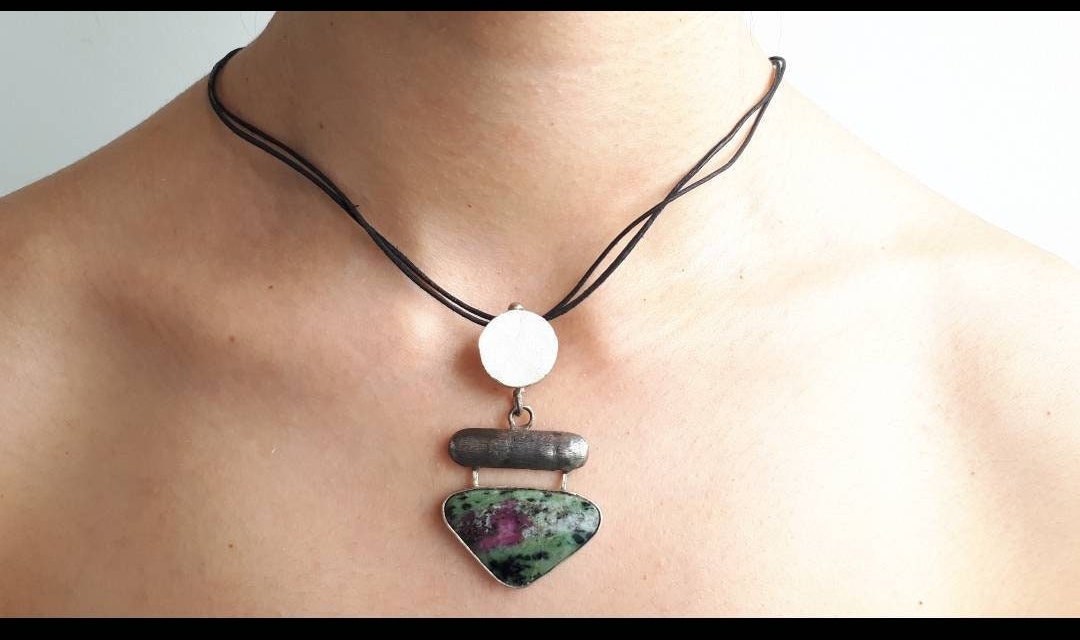 Dreifach Perfektion Halskette.druzy Quarz Rubizoist Silber.einzigartig.versand Kostenlos von MegaronJewelry