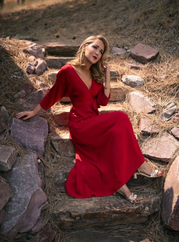 Maxi Faux Wickelkleid, Wickelkleider, Kleid Nach Maß, Langes Kleid, Sommerkleid, Umstandskleid, Brautjungfern Baby-Dusche-Kleid von MegayaBali