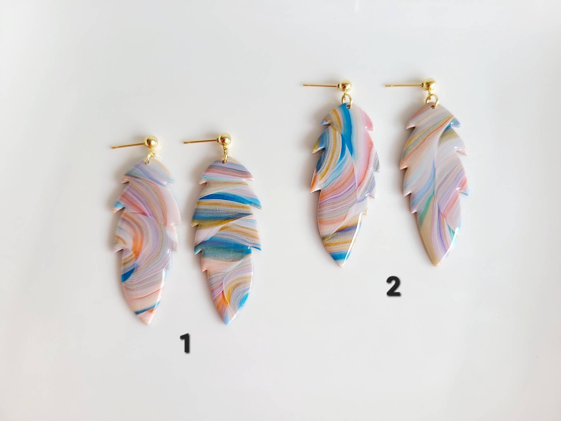 Feder Ohrringe, Polymer Ton, Bunte 24K Vergoldet, Handgefertigter Schmuck, Geschenke Für Sie, Statement Ohrringe von MehrAlsPerlen