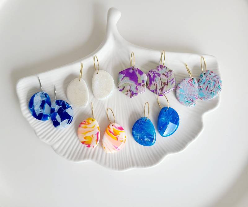 Saphirblauen, Lila, Pink Orange, Blaue Ohrringe, Weiß Handgefertigter Schmuck, Geschenke Für Sie, Vergoldeten Creolen Saphirblauen, Lila, Pink Orange, Blaue Ohrringe, Weiß Handgefertigter Schmuck, Geschenke Für Sie, Vergoldeten Creolen von MehrAlsPerlen