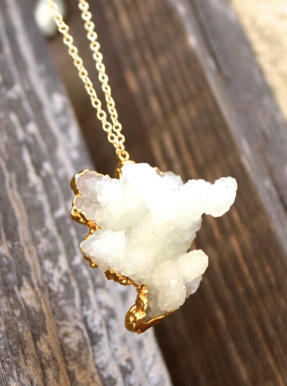 24K Milch Weiße Kristall-Halskette Mit Süßwasser-Perlen von MeiElizabeth