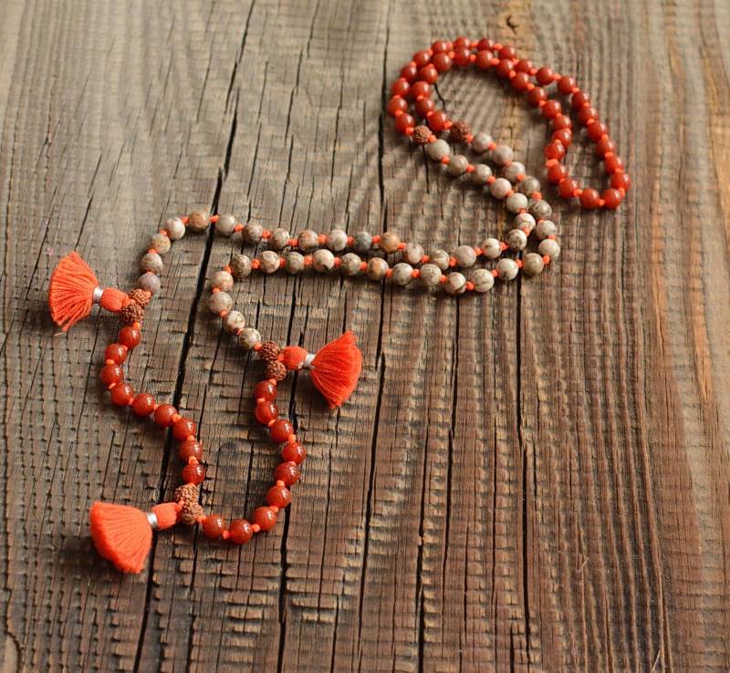 Mala Halsketten Inspiriert, Yoga Schmuck, Labradorit, Fossil Jaspis, Karneol, Rudraksha, Bodhi Perlen, Quasten Nackkette, Boho Schmuck Mala Halsketten Inspiriert, Yoga Schmuck, Labradorit, Fossil Jaspis, Karneol, Rudraksha, Bodhi Perlen, Quasten Nackkette, Boho Schmuck von MeiMaoJewelry