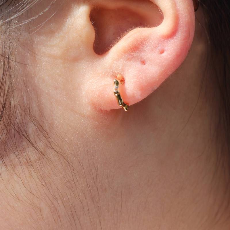 Vergoldet Mini Spike Huggies/Minimale Reifen Kleine von MeiMiStudio