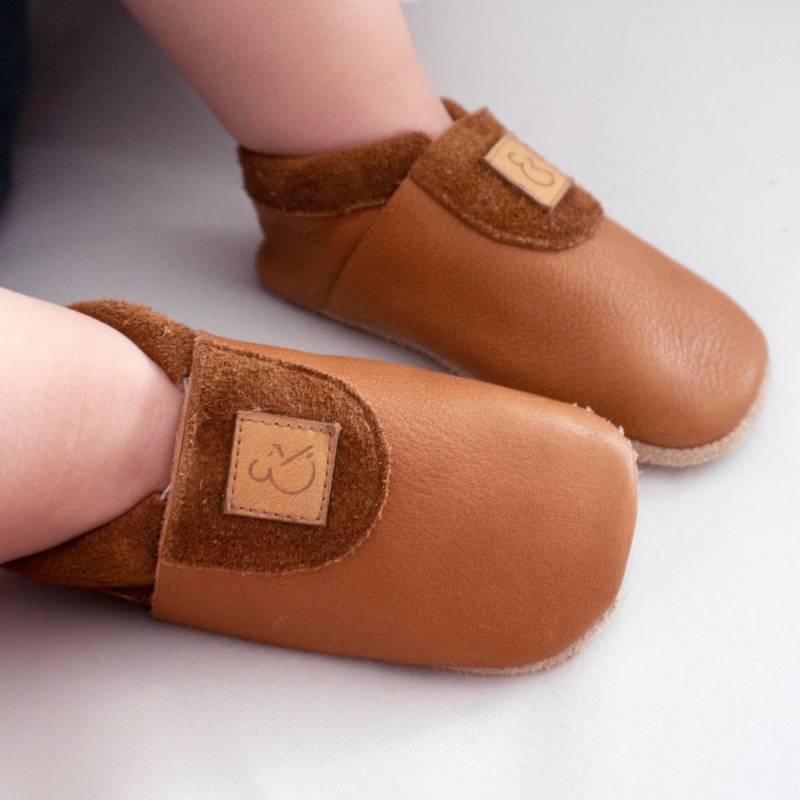 Aus Bio-Leder Babyschuhe, Krabbelschuhe, Lederpuschen, Lauflernschuhe, Hausschuhe Aus in Braun von MeinEinundAlles