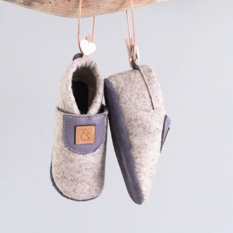 Merino Wollhausschuhe Kleinkinder, Atmungsaktiv & Rutschsicher, Mit Gummizug, Optional Namen, Einfach Anzuziehen, Perfekt Für Die Kita von MeinEinundAlles