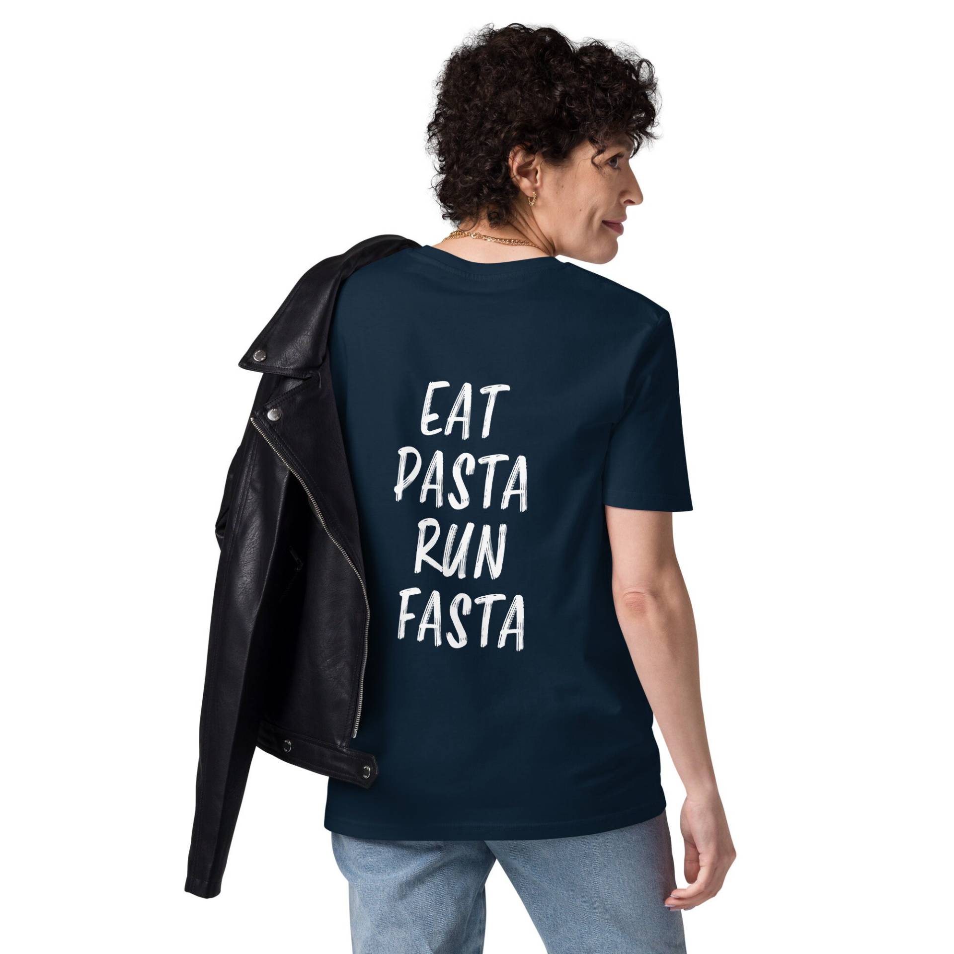 Eat Pasta, Run Fasta" T-Shirt - Für Pasta-Liebhaber Und Sportbegeisterte. Hol Dir Dein Witziges, Bequemes Sport-Shirt Für Jeden Anlass von MeinLieblingsteilDE