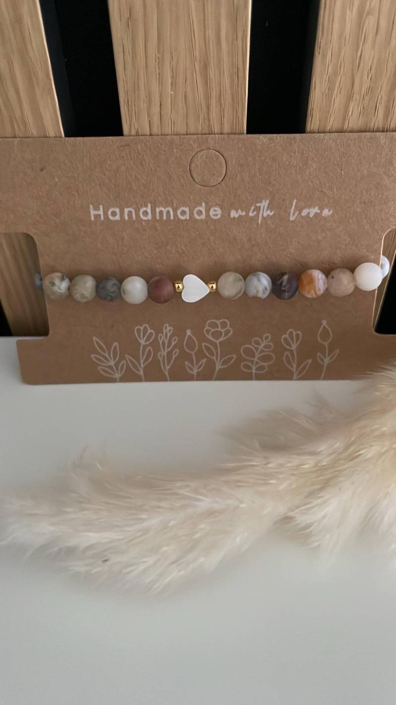 Perlenarmband Naturstein 6mm Mit Perlmutt Herz von MeinePerlenideen