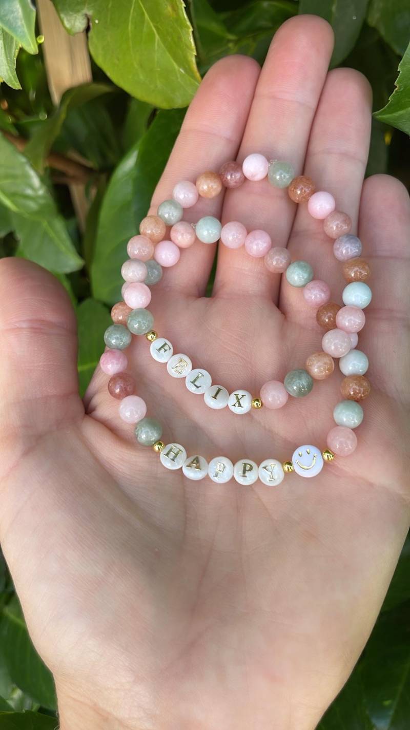 Perlenarmband Naturstein Perlmutt Personalisierung Geschenkidee von MeinePerlenideen