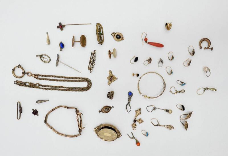 Konvolut Alter Antiker Schmuck 333 Gold Amdbl Vergoldet Schaumgold 73, 9 Gramm Konvolut Alter Antiker Schmuck 333 Gold Amdbl Vergoldet Schaumgold 73, 9 Gramm von MeineSachenWaren