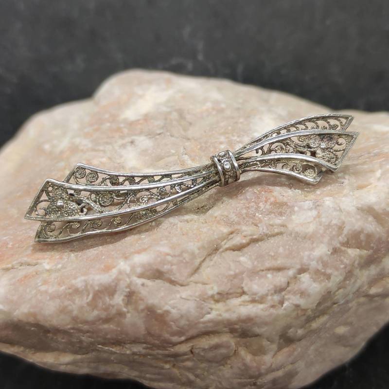 Brosche 800Er Silber Vintage 48 X 11 Mm Silberbrosche Oma Schmuck Retro Zeitlos Brosche 800Er Silber Vintage 48 X 11 Mm Silberbrosche Oma Schmuck Retro Zeitlos von MeineSchmuckliebe