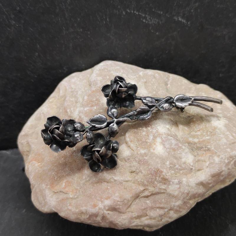 Brosche 830Er Silber Vintage Design Floral Patina Blume Geschenkidee Damen Schmuck Retro Sammlerstück 67 X 37mm Zeitlos Brosche 830Er Silber Vintage Design Floral Patina Blume Geschenkidee Damen Schmuck Retro Sammlerstück 67 X 37mm Zeitlos von MeineSchmuckliebe