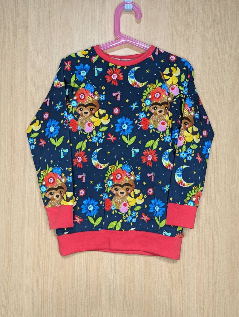 Pullover Blumenbär Gr. 122/128 von MeineZwergenstube