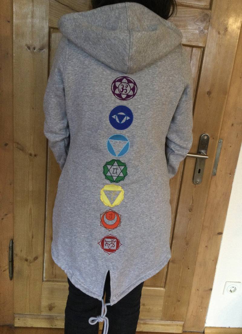 Yoga-Longjacke Mit Chakrenmotiven Yoga-Longjacke Mit Chakrenmotiven von MeinkleinerYogaladen