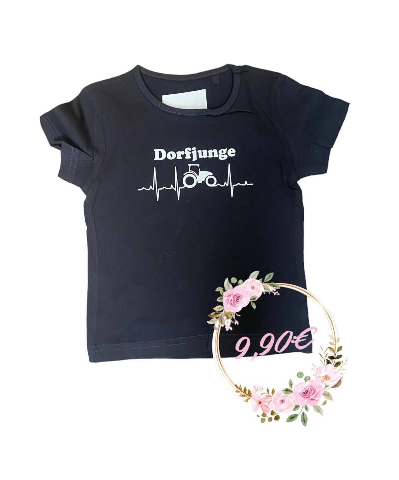 Kindershirt Mit Aufdruck Dorfjunge/Dorfkind von Meinzigartig