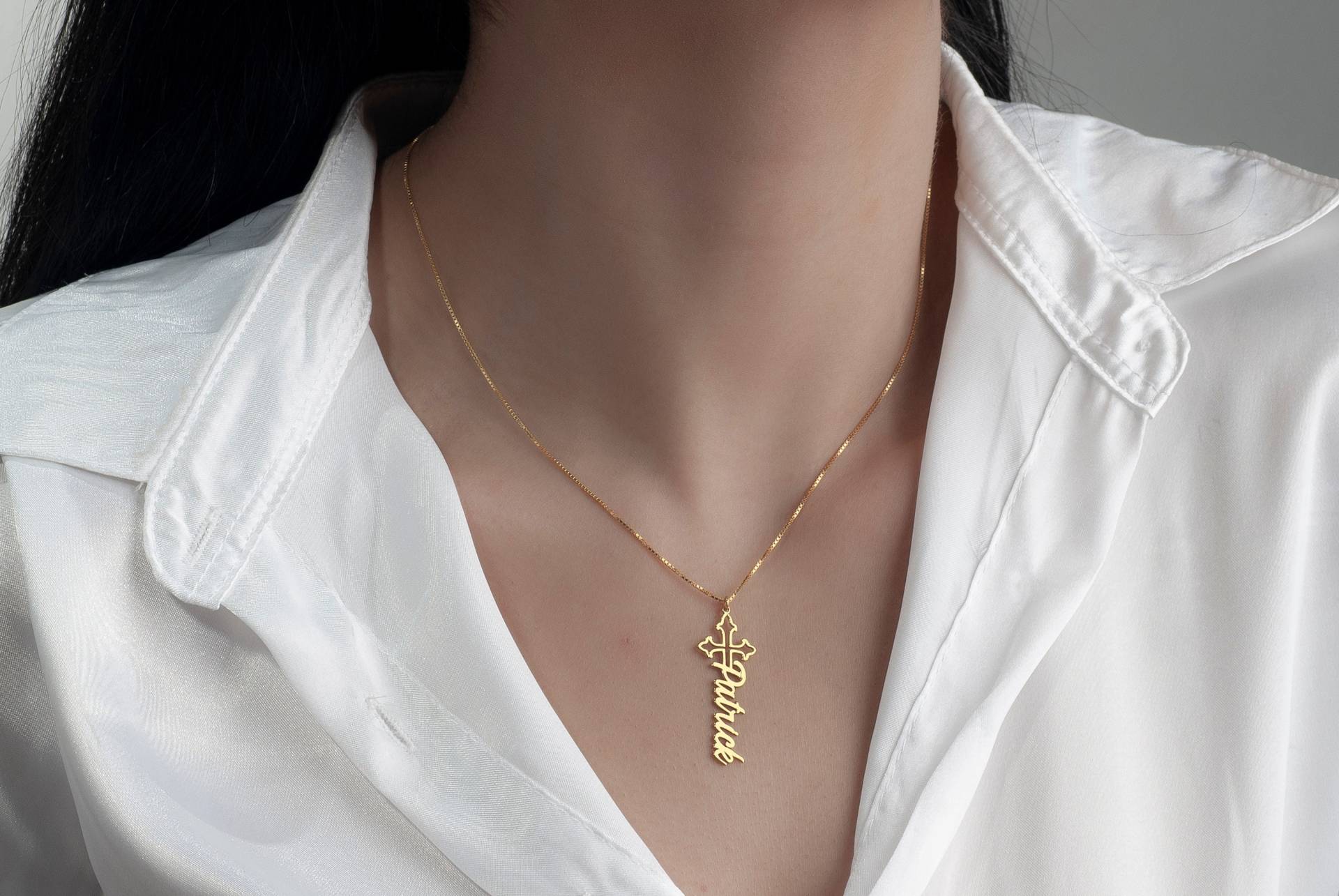 Personalisierte Namenskreuz Halskette 925 Sterling Silber, 14K Vergoldet von MekaSilverJewelry