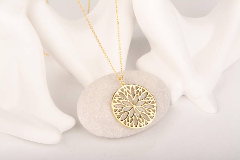 Zierliche Lotusblumen Kette 925 Sterling Silber Yoga Anhänger von MekaSilverJewelry