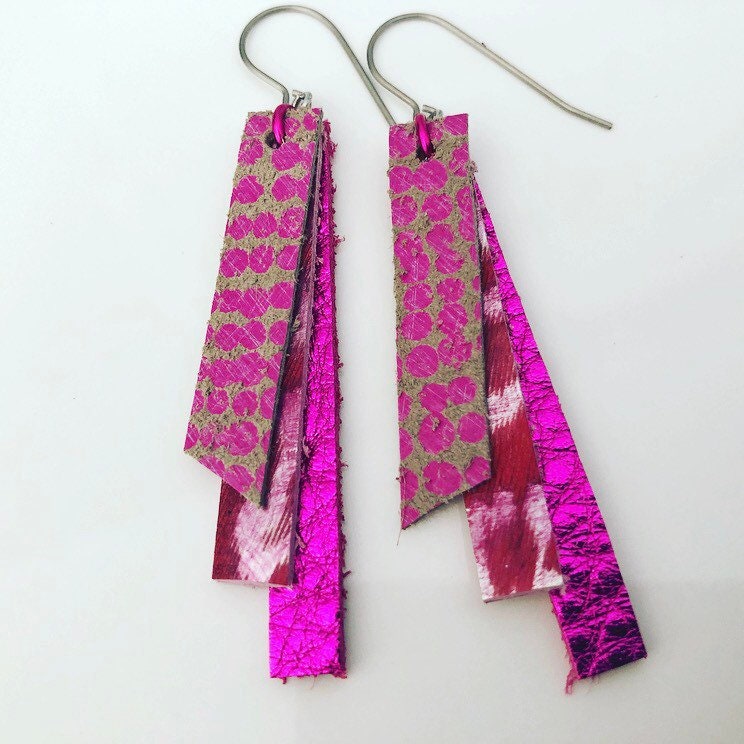 Rosa/Grau/Rote Leder Ohrringe Rosa/Grau/Rote Leder Ohrringe von Mekunia