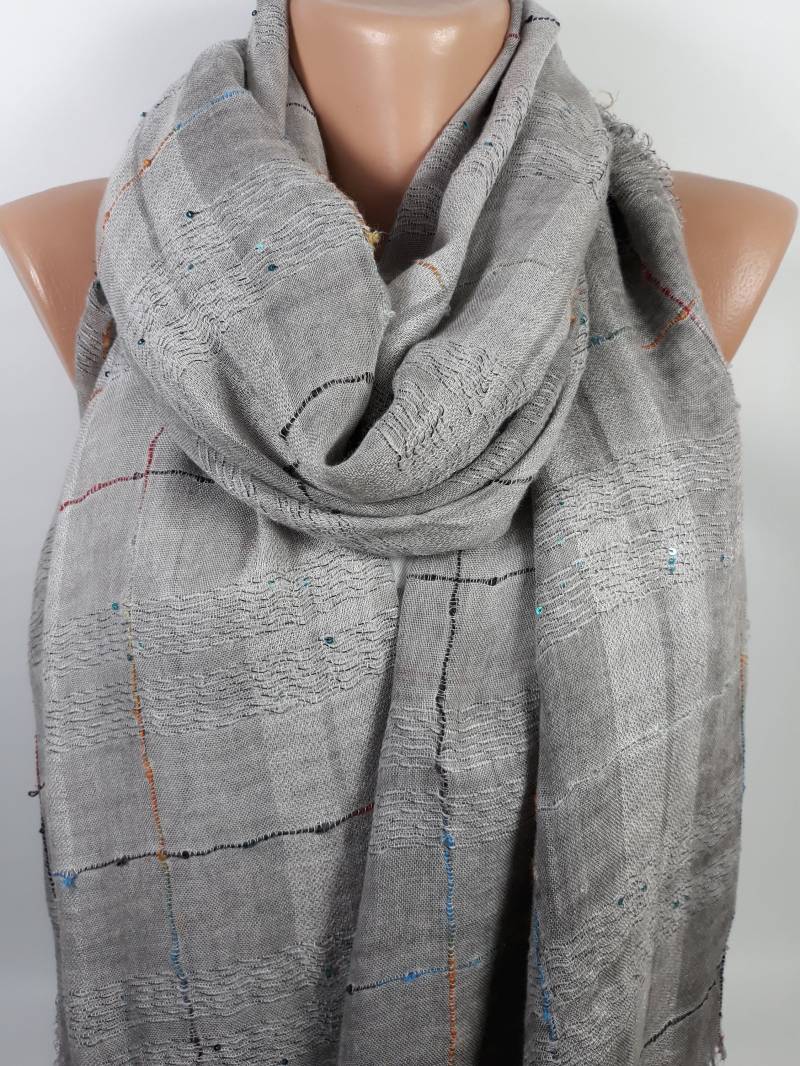 Grau Pailletten Schal Winter Zubehör Einzigartiges Geschenk Für Frauen Sehr Weiche Baumwolle Funkelnde Weihnachtsgeschenk Sie von MelScarf