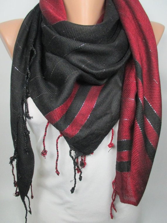 Quastenschal Unikat Geschenk Für Frauen Rindstuch Weinrot Schwarz Schal Winter Damen Weihnachten Sie Mama Frau von MelScarf