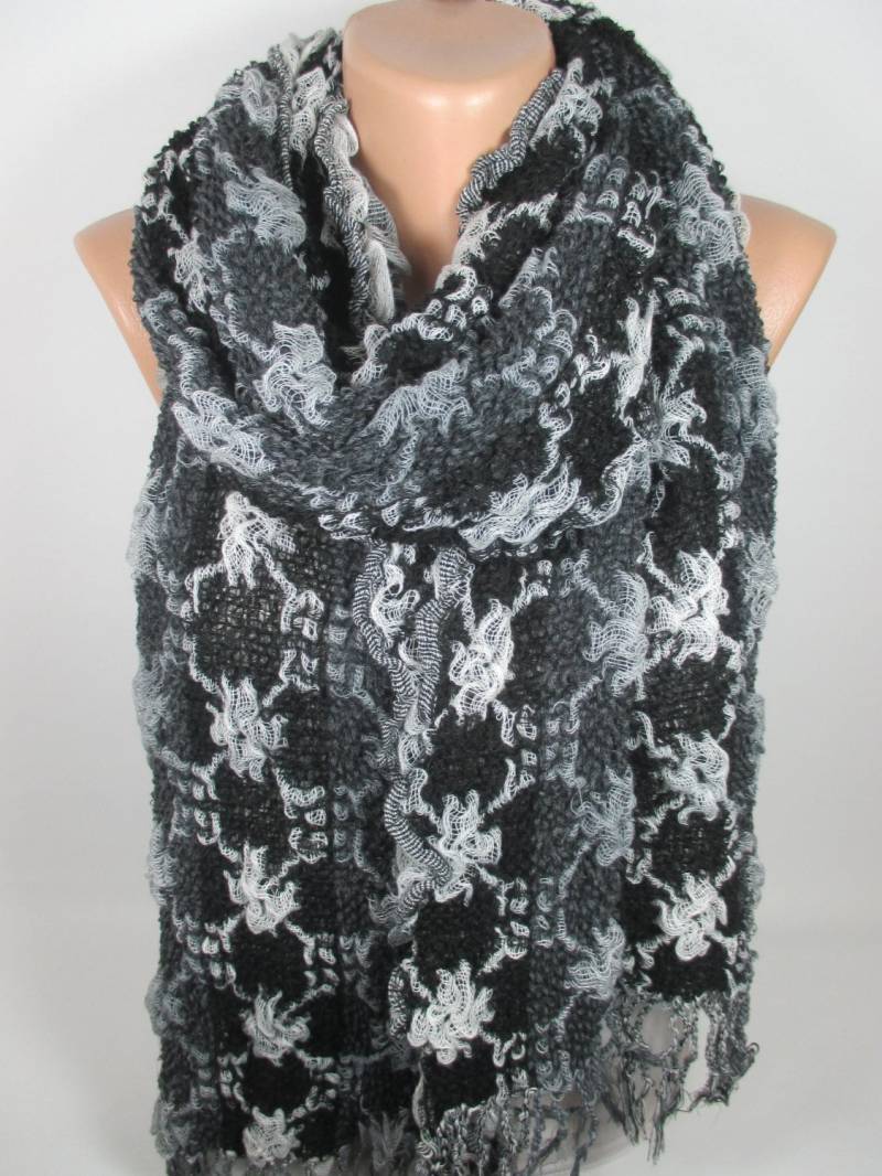 Rüschen Schwarz Weißer Schal Herbst Winter Gemütlicher Frauen Weihnachtsgeschenk Für Sie Mama Frau Feiertagsgeschenk Einzigartiges Geschenk von MelScarf