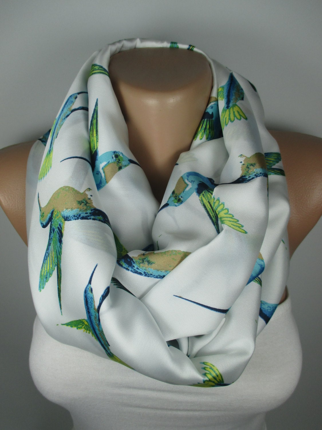 Vogel Infinity Schal Einzigartiges Geschenk Für Frauen Tier Winter Zubehör Weihnachtsgeschenk Sie Mama Frau von MelScarf