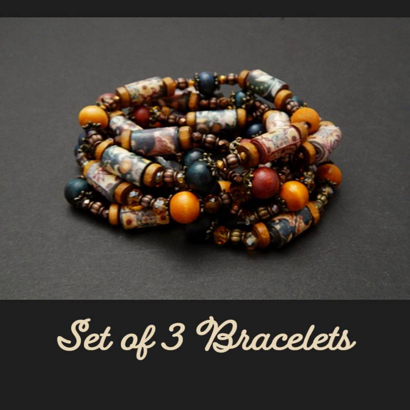 Boho Stretch Armbänder Mit Original Gemusterte Papierperlen Und Juwel Farbige Holz Perlen | Set Von 3 Boho Stretch Armbänder Mit Original Gemusterte Papierperlen Und Juwel Farbige Holz Perlen | Set Von 3 von MelZaraBeads