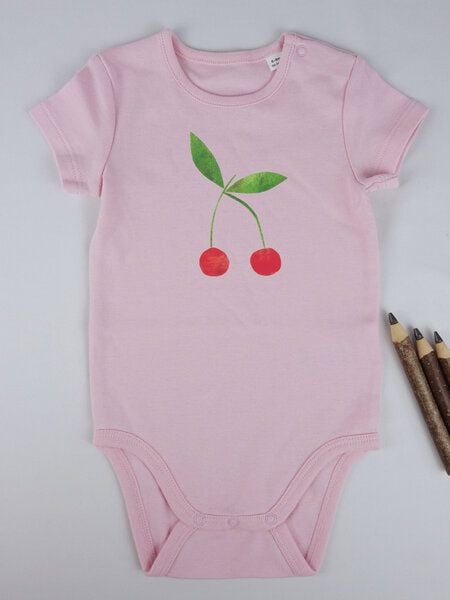 Meladi Kinder Baby-Body aus Biobaumwolle - Kirsche auf Rosa von MelaDi