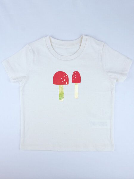 Meladi Kinder Baby-Shirt aus Biobaumwolle - Pilze auf Natural Raw von MelaDi