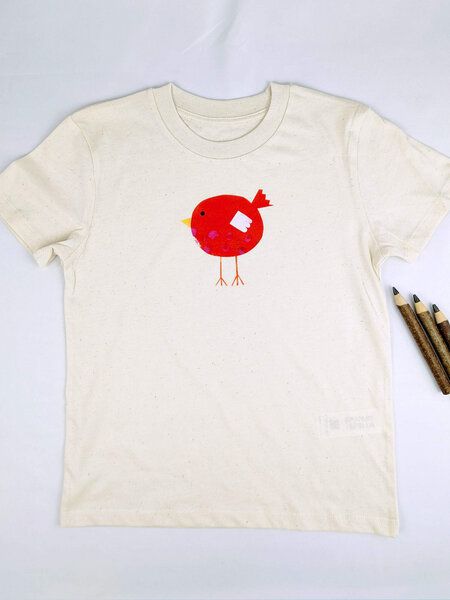 Meladi Kinder Shirt aus Biobaumwolle - Roter Vogel auf Natural Raw von MelaDi