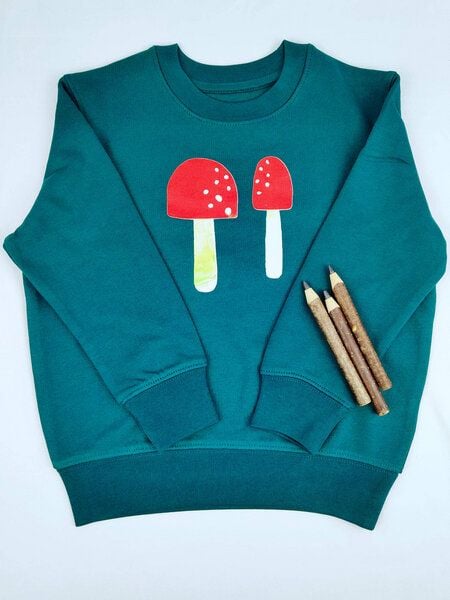 Meladi Kinder Sweater aus Biobaumwolle - Plize auf Forrest Green von MelaDi