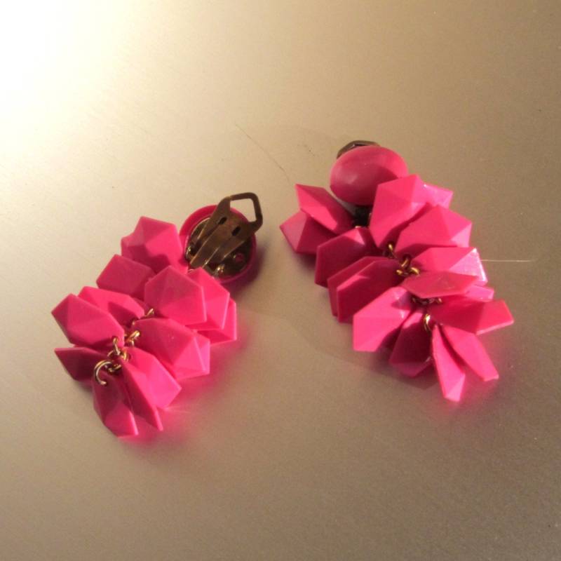 Vintage-Ohrringe. Fuchsia Aus Den 50Er/60Er Jahren Vintage-Ohrringe. Fuchsia Aus Den 50Er/60Er Jahren von MelaDudu