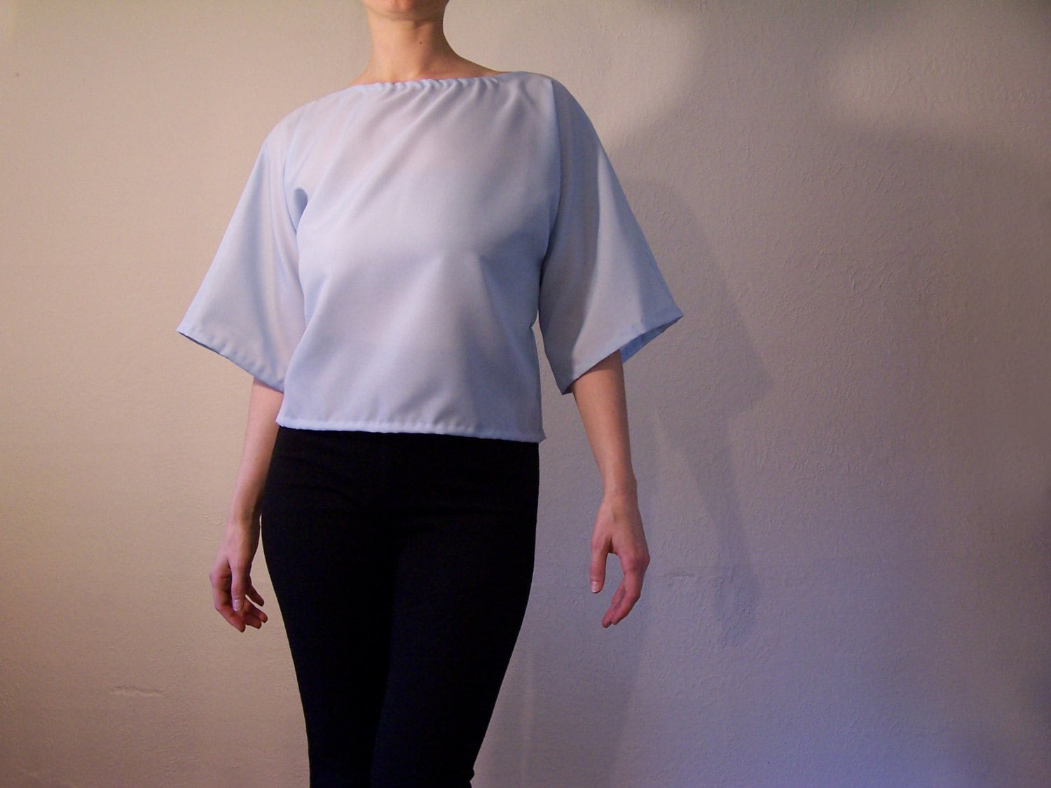 Engelsshirt, Baby Blau Schräule Mit Mittellangen Ärmeln Engelsshirt, Baby Blau Schräule Mit Mittellangen Ärmeln von MelanieEyth