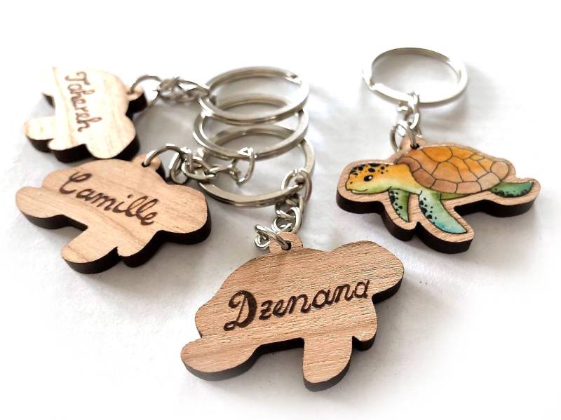 Personalisierter Schlüsselanhänger Aus Kirschholz - Verschiedene Motive von MelanieStollDE