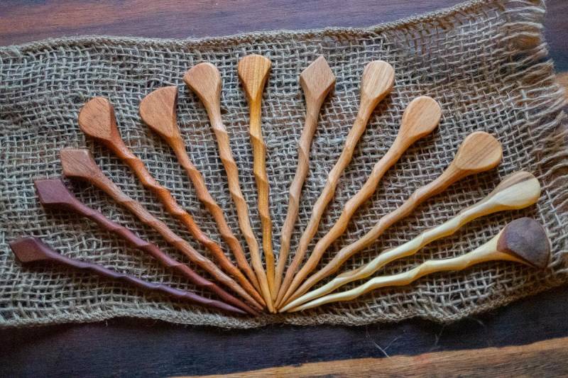 Kurze Haarnadeln Tuchnadeln Aus Recyceltem Holz - Perfekter Halt Für Jedes Haar von MelavastraShop