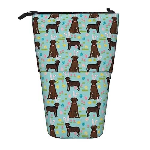 Schokoladenbrauner Labrador, Osterhund, Pastell, Ostern, Frühling, Blau, Stand-Federmäppchen mit Reißverschluss für Damen, Herren, Jungen, Mädchen von Melbrakin