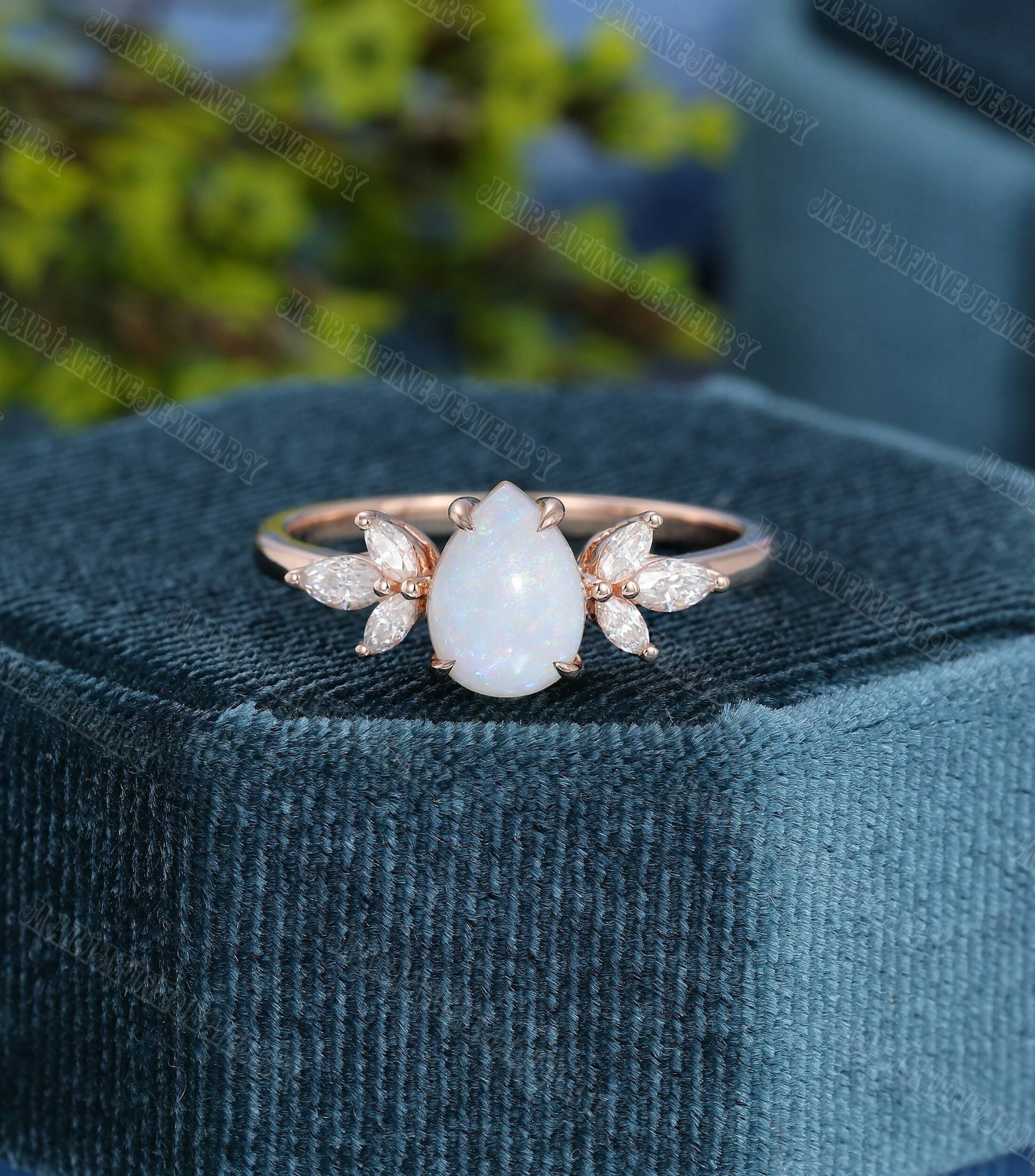 Einzigartiger Birnenförmiger Opal Verlobungsring Rosegold Moissanit Cluster Frauen Vintage Diamant Hochzeit Jahrestag Geschenk von MeleJewelryUS